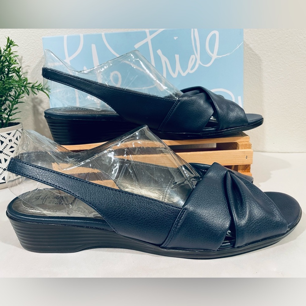 NIB! Life Stride “Mimosa2” Navy Leather Slingback Sandals Comfort Soles